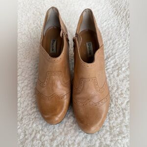 Dune Browning Brogue Tan Leather Ankle Booties Heeled Size 9 40